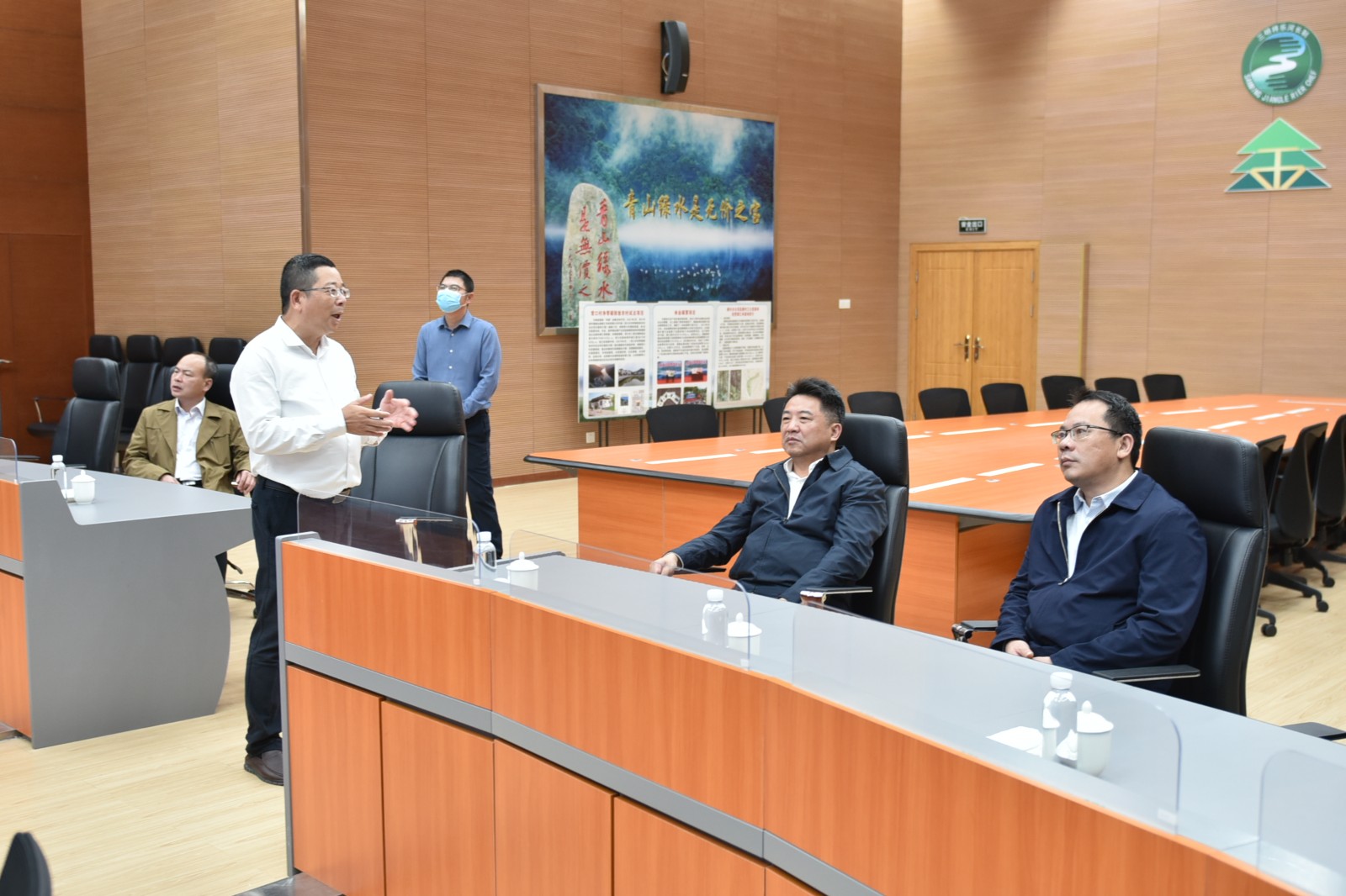 1668142253634208.jpg 1668142253634208.jpg